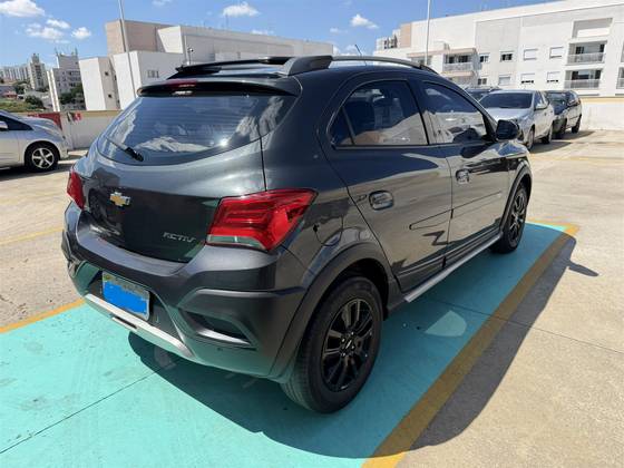 CHEVROLET ONIX 1.4 MPFI ACTIV 8V FLEX 4P AUTOMÁTICO CHEVROLET ONIX 1.4 MPFI ACTIV 8V FLEX 4P AUTOMÁTICO